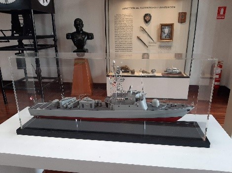 Urnas y Cajas de Acrílico